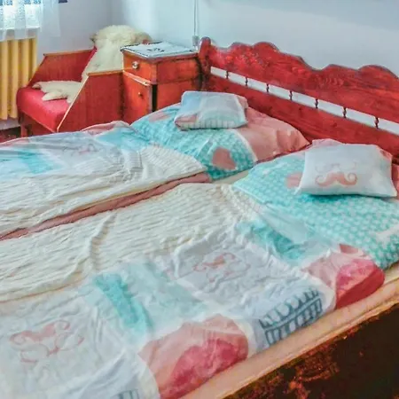 Three-bedroom Holiday In Hegymagas