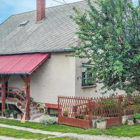 Ferienhaus Three-bedroom Holiday In Hegymagas