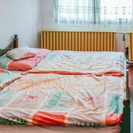 Three-bedroom Holiday In Дом отдыха *